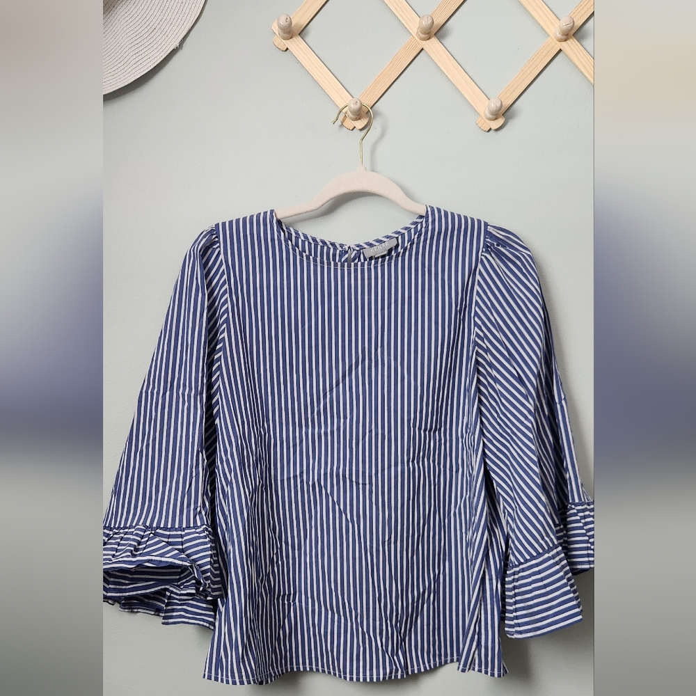 Kenar blouse size M with bell sleeves